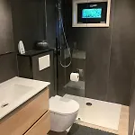 Schitterend 6 Persoons Met Hottub Aan De Bossen *