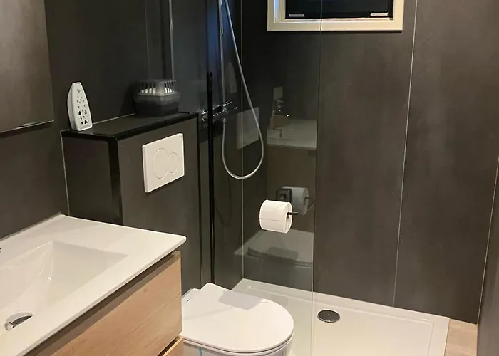 Schitterend 6 Persoons Met Hottub Aan De Bossen *