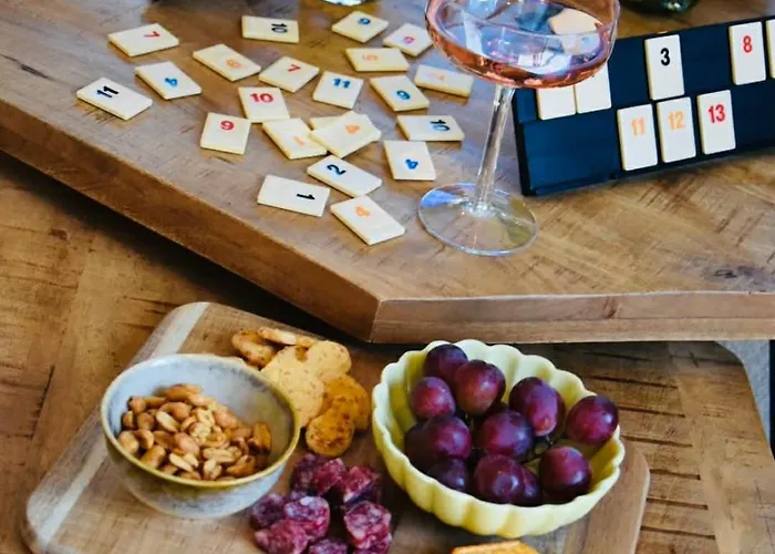 Schitterend 6 Persoons Met Hottub Aan De Bossen Chalet