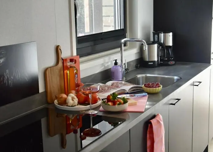 Chalet Schitterend 6 Persoons Met Hottub Aan De Bossen *